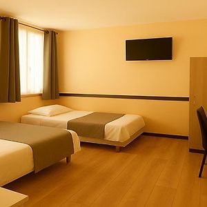 Hotel Des Bains A 10 Min De Paris