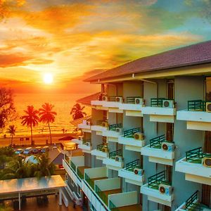 Akar Beach Resort